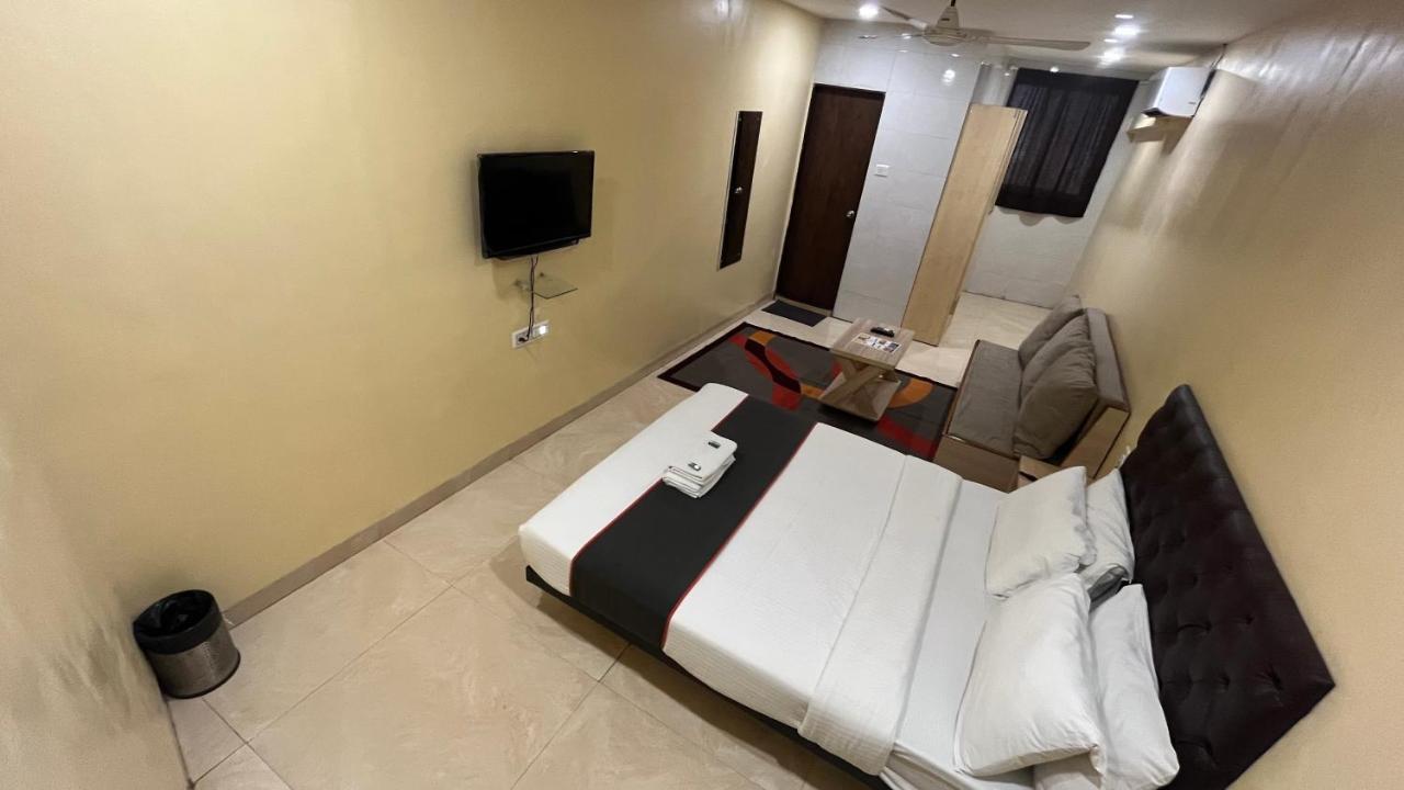 U Life Hotel Bombaj Exteriér fotografie